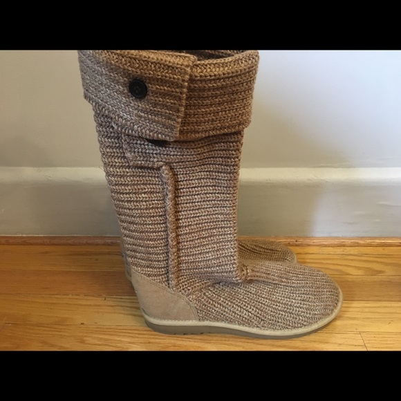 UGG Shoes - UGG Classic Cardy Boots Adjustable Length Size 8